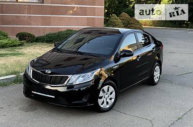 Седан Kia Rio 2014 в Одесі