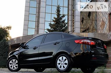 Седан Kia Rio 2014 в Одесі