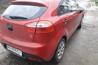 Хэтчбек Kia Rio 2011 в Иршаве