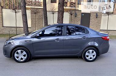 Седан Kia Rio 2013 в Киеве