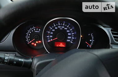 Седан Kia Rio 2011 в 