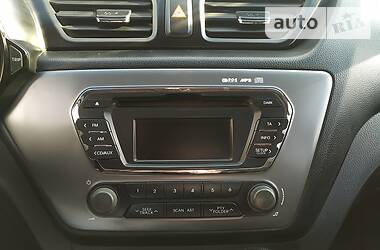 Седан Kia Rio 2012 в 