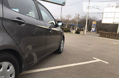 Седан Kia Rio 2012 в 