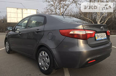 Седан Kia Rio 2012 в 