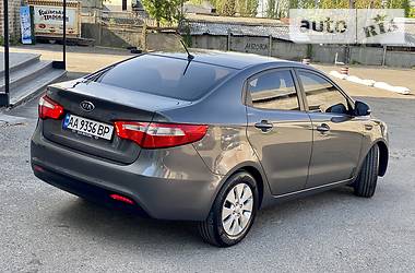 Седан Kia Rio 2011 в Києві