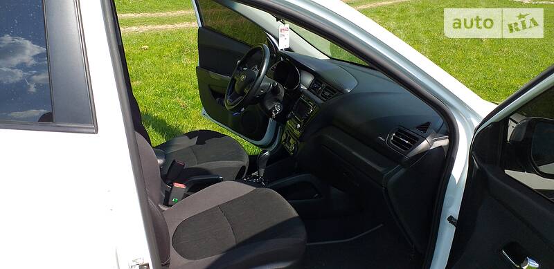 Седан Kia Rio 2014 в Луцьку