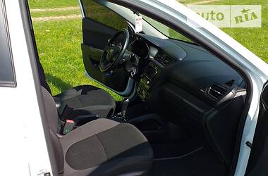 Седан Kia Rio 2014 в 