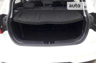 Хетчбек Kia Rio 2012 в 