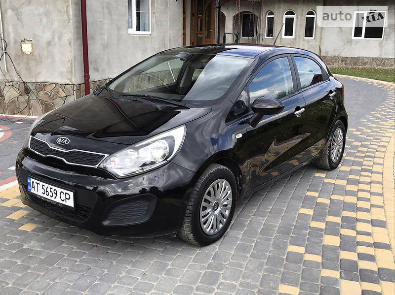 Хетчбек Kia Rio 2012 в Івано-Франківську