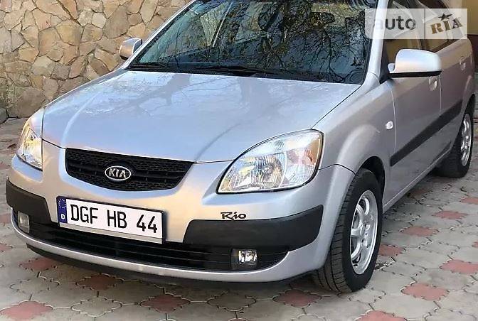 Хетчбек Kia Rio 2006 в Рубіжному