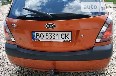 Хетчбек Kia Rio 2008 в 