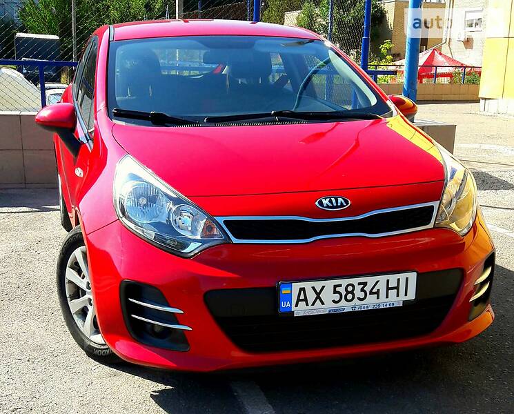 Хетчбек Kia Rio 2015 в Харкові