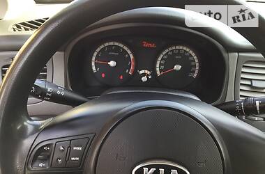 Седан Kia Rio 2011 в Днепре