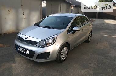 Хэтчбек Kia Rio 2011 в Виннице