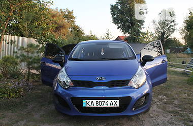 Хэтчбек Kia Rio 2011 в Киеве