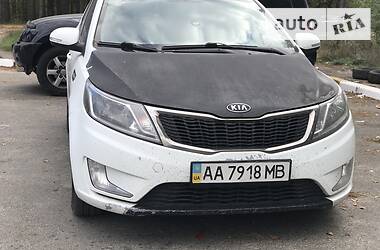 Седан Kia Rio 2012 в Ирпене