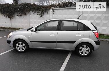 Хэтчбек Kia Rio 2007 в Киеве