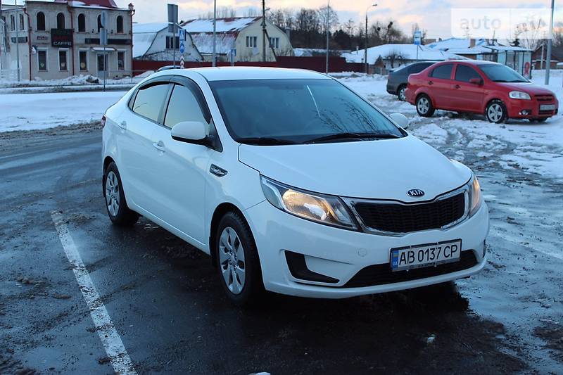 Седан Kia Rio 2013 в Виннице