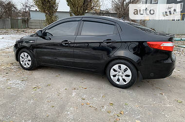 Седан Kia Rio 2013 в Харькове