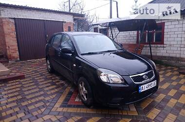 Хетчбек Kia Rio 2010 в Первомайську