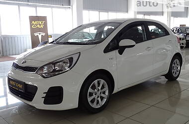 Хэтчбек Kia Rio 2015 в Киеве