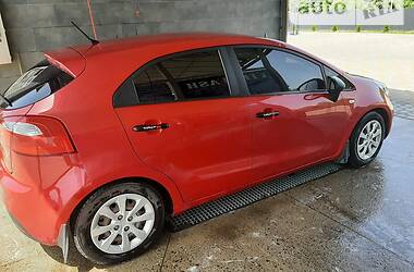 Хэтчбек Kia Rio 2011 в Иршаве