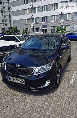 Седан Kia Rio 2013 в Одессе