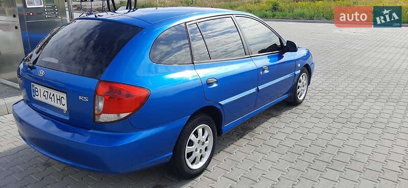 Хетчбек Kia Rio 2004 в Гадячі
