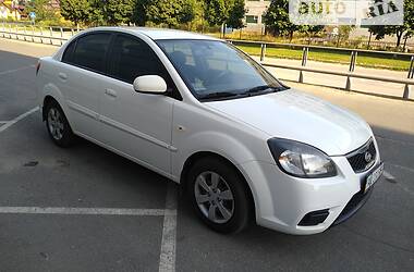 Седан Kia Rio 2011 в Броварах