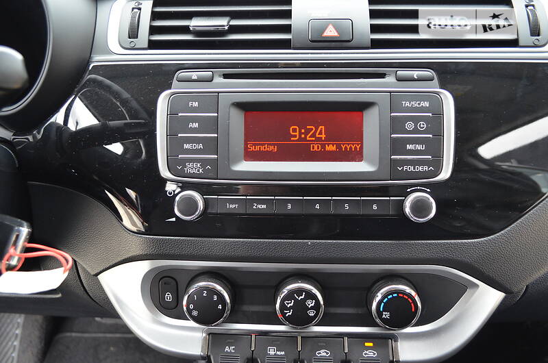 Седан Kia Rio 2015 в Одессе
