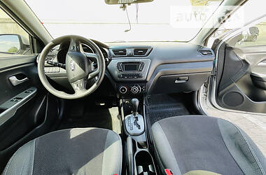 Седан Kia Rio 2013 в Львове