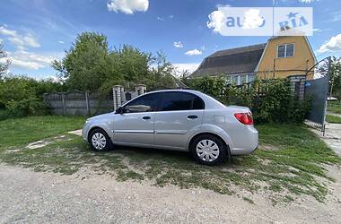 Седан Kia Rio 2011 в Бердичеве