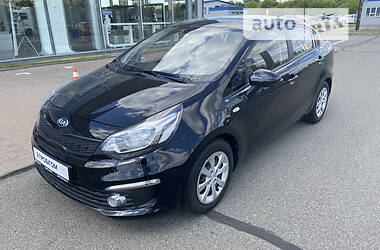 Седан Kia Rio 2016 в Киеве