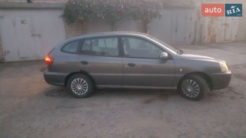 Универсал Kia Rio 2004 в Николаеве