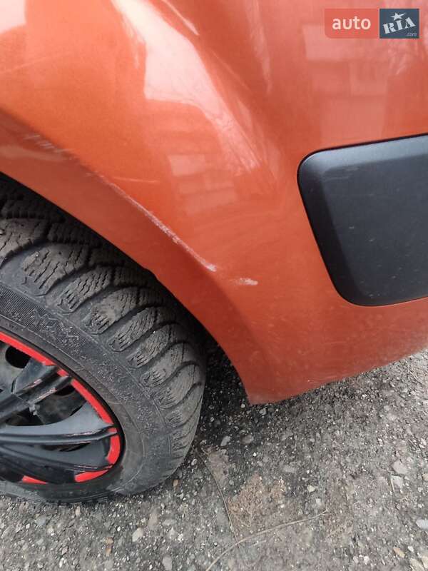 Хэтчбек Kia Rio 2006 в Доброполье фото 10 Хэтчбек Kia Rio 2006 в Доброполье