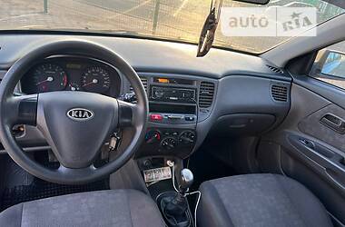 Хэтчбек Kia Rio 2008 в Павлограде