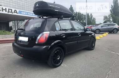 Хэтчбек Kia Rio 2007 в Киеве