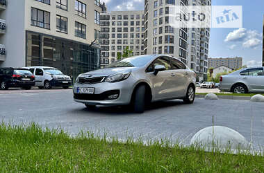 Седан Kia Rio 2012 в 