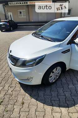 Седан Kia Rio 2012 в Львові