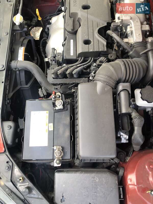 Седан Kia Rio 2010 в Кривому Розі