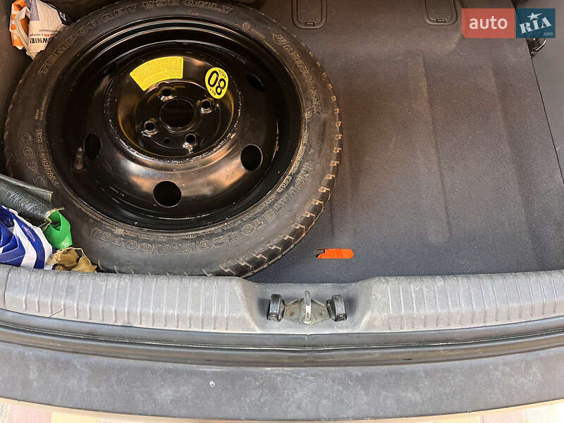 Хэтчбек Kia Rio 2009 в Виннице