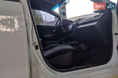 Седан Kia Rio 2013 в Украинке