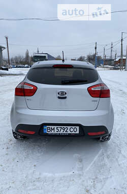 Хэтчбек Kia Rio 2013 в Сумах