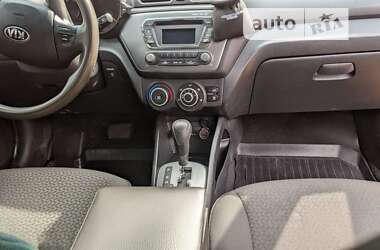 Седан Kia Rio 2013 в Сумах