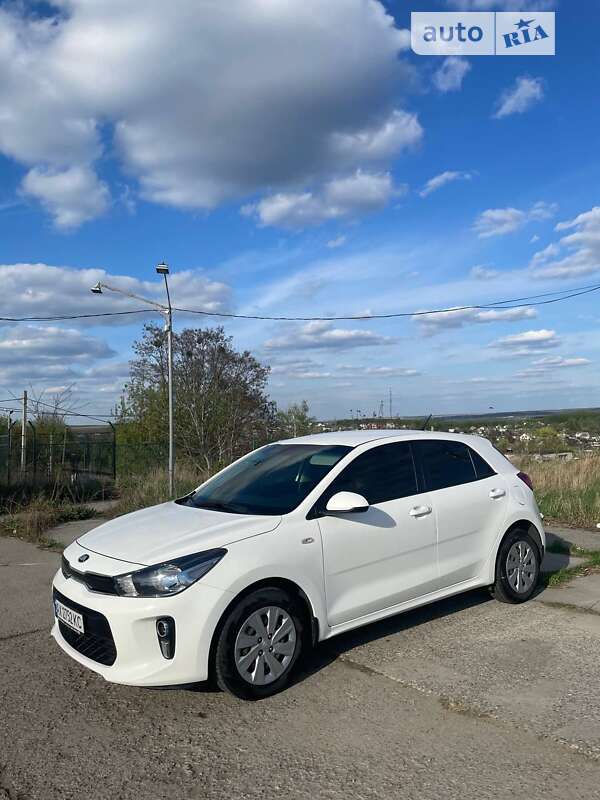 Хетчбек Kia Rio 2017 в Харкові фото 3 Хетчбек Kia Rio 2017 в Харкові