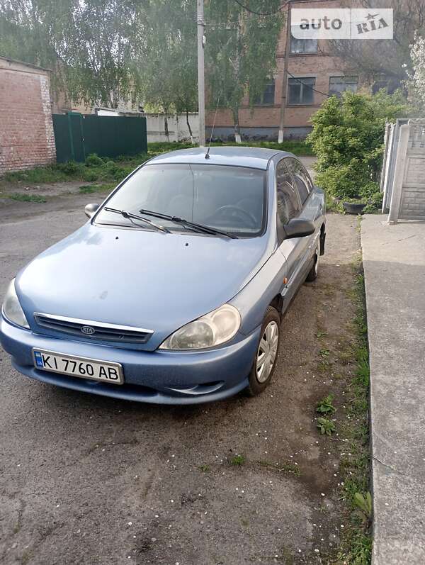 Седан Kia Rio 2002 в Білій Церкві