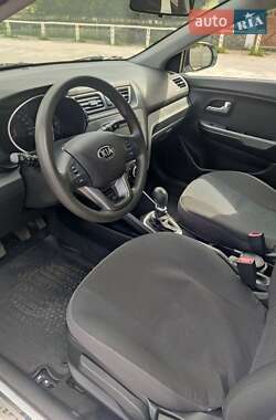 Седан Kia Rio 2013 в Кременчуге