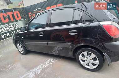 Хэтчбек Kia Rio 2009 в Богородчанах