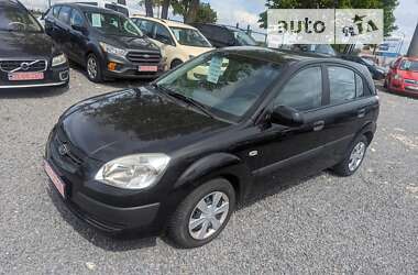 Хэтчбек Kia Rio 2007 в Ровно