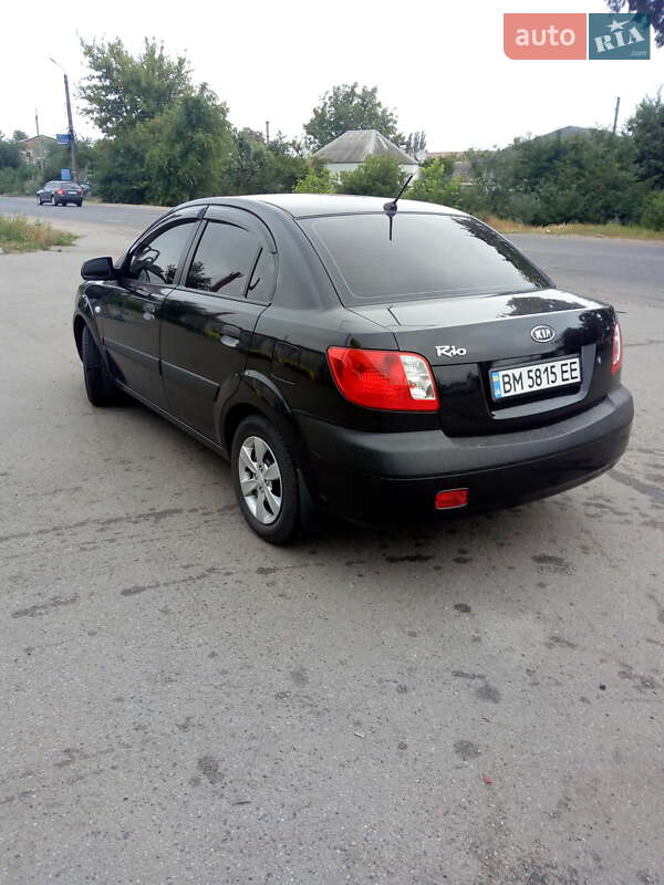 Седан Kia Rio 2008 в Ахтырке